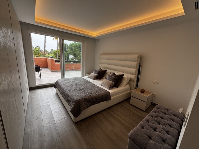 3 Soveroms Leilighet i Guadalmina Baja