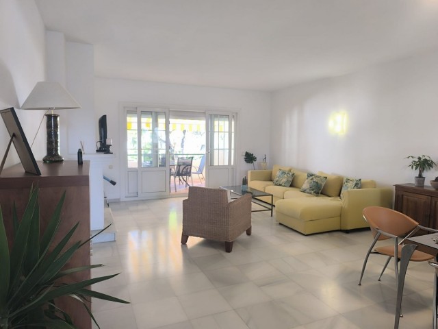 Apartment, El Presidente, R5139049