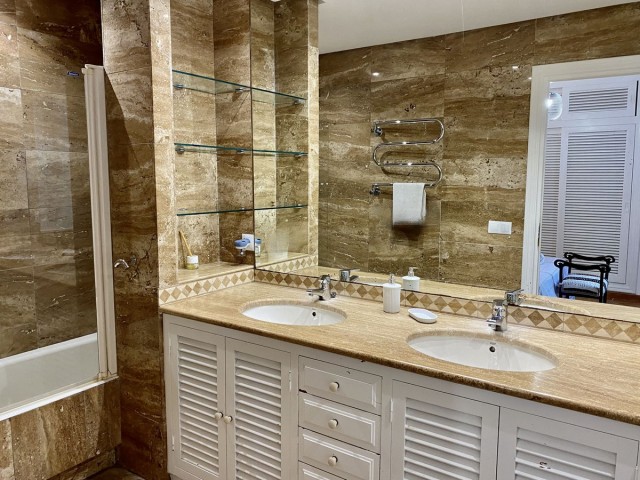 4 Schlafzimmer Villa in Los Monteros