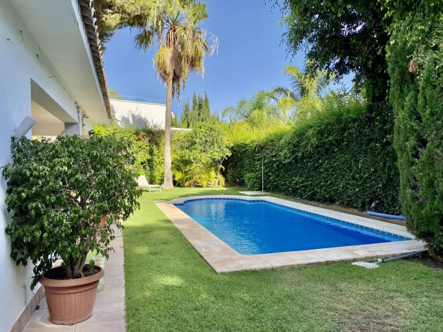 4 Schlafzimmer Villa in Los Monteros