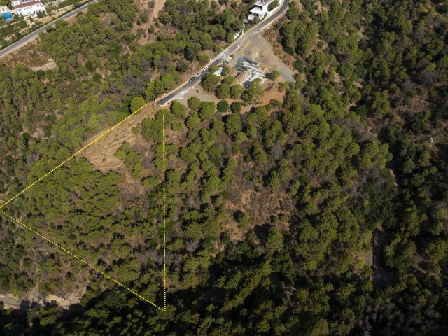 Plot in Benahavís
