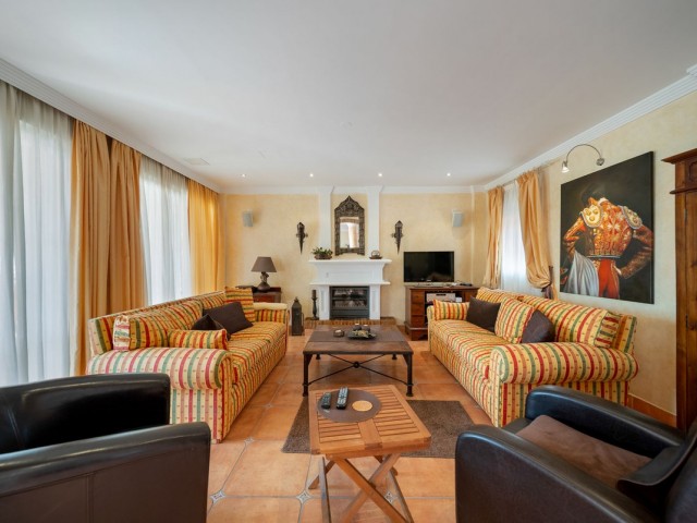 Villa, Mijas, R5139811