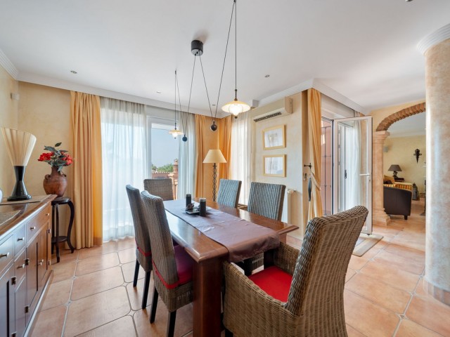 Villa, Mijas, R5139811