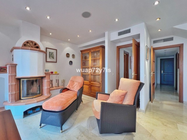 5 Bedrooms Townhouse in Costabella