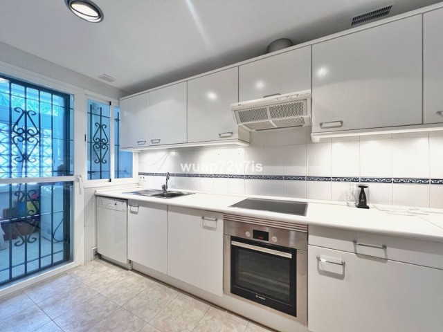 5 Bedrooms Townhouse in Costabella