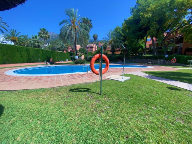 4 Bedrooms Apartment in Marbella