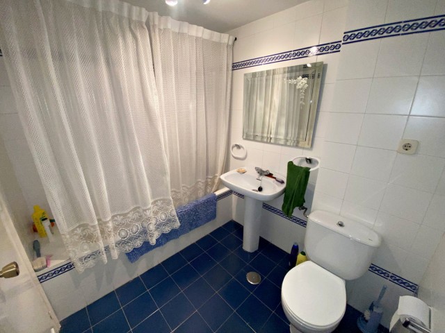 4 Bedrooms Apartment in Marbella