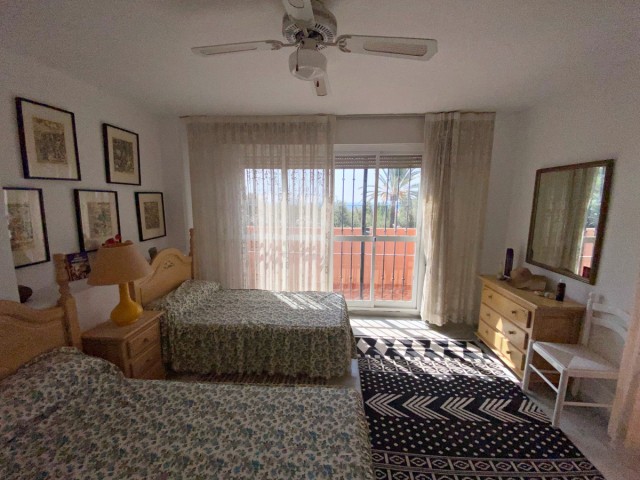 4 Bedrooms Apartment in Marbella