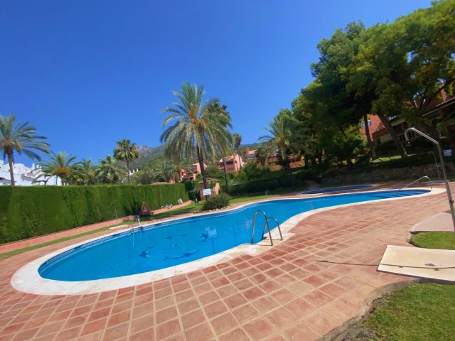 4 Bedrooms Apartment in Marbella