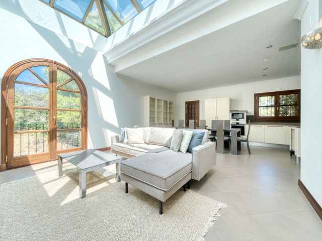 Villa con 6 Dormitorios  en La Zagaleta