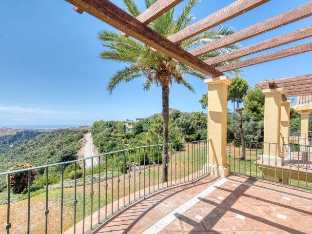 Villa con 6 Dormitorios  en La Zagaleta