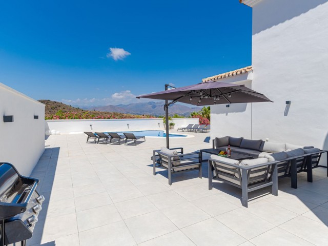 6 Bedrooms Villa in Cerros del Aguila
