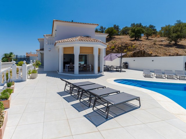 6 Bedrooms Villa in Cerros del Aguila