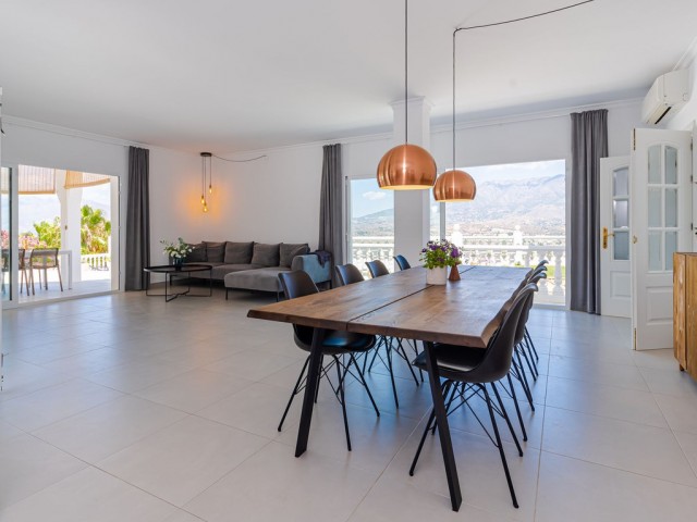 6 Bedrooms Villa in Cerros del Aguila