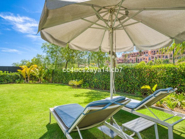 3 Bedrooms Villa in Estepona
