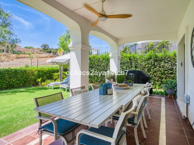 3 Bedrooms Villa in Estepona