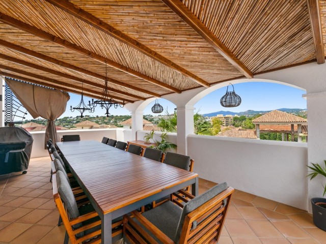 4 Bedrooms Townhouse in Nueva Andalucía