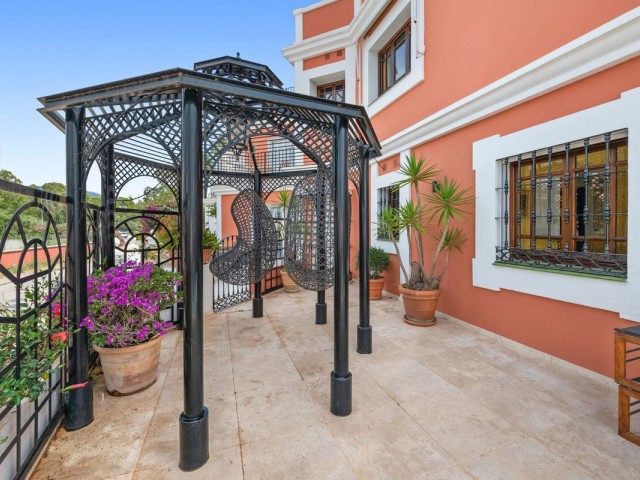 4 Bedrooms Townhouse in Nueva Andalucía