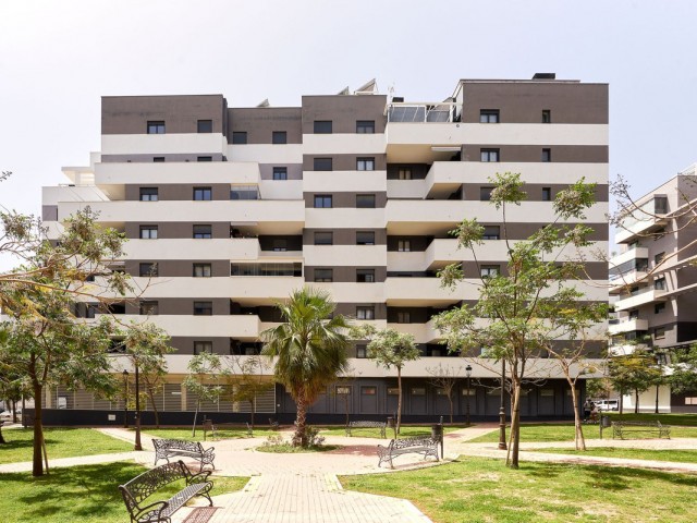 3 Bedrooms Apartment in Estepona