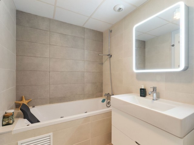 3 Bedrooms Apartment in Estepona