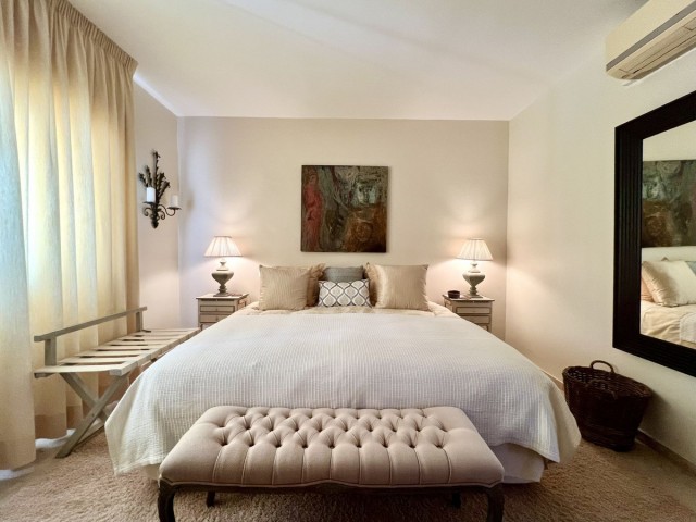 4 Schlafzimmer Villa in Elviria