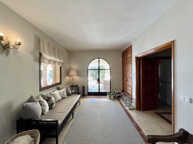 4 Schlafzimmer Villa in Elviria