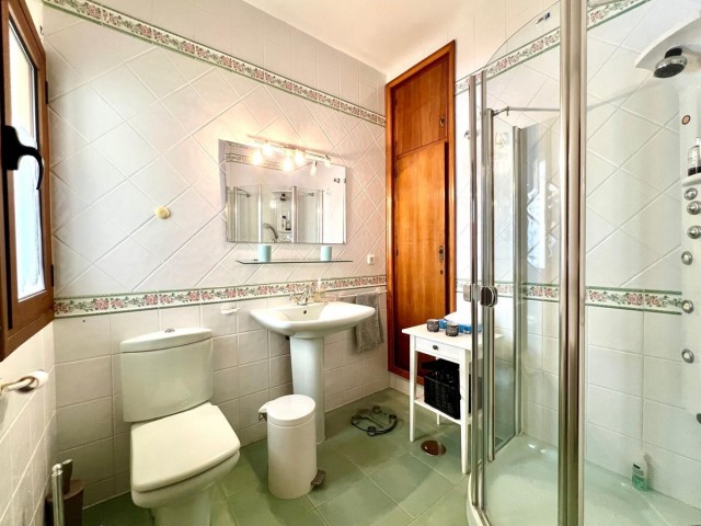 4 Schlafzimmer Villa in Elviria