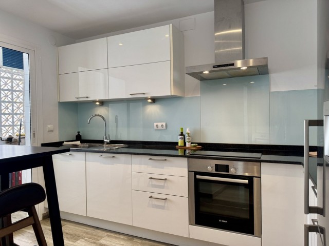 Apartment, Nueva Andalucia, R5140723