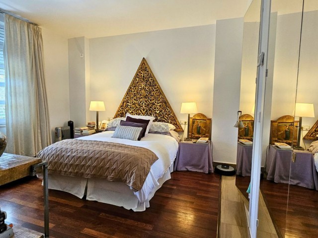 5 Bedrooms Villa in Sotogrande Alto