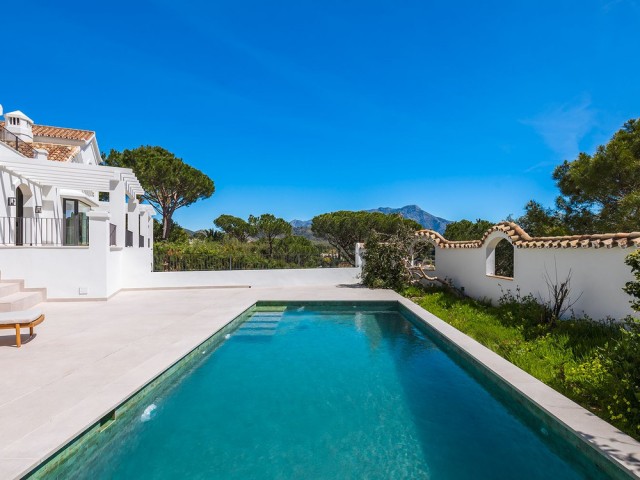 Villa avec 5 Chambres  à El Madroñal