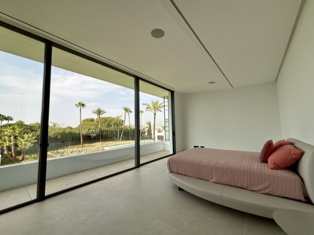 4 Bedrooms Villa in Nueva Andalucía