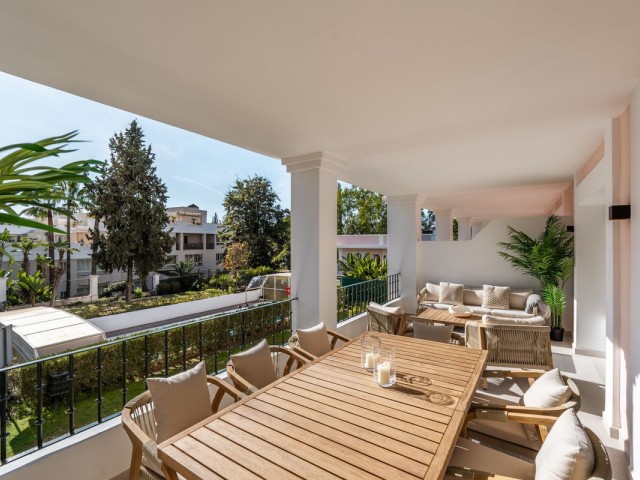 3 Bedrooms Apartment in Nueva Andalucía