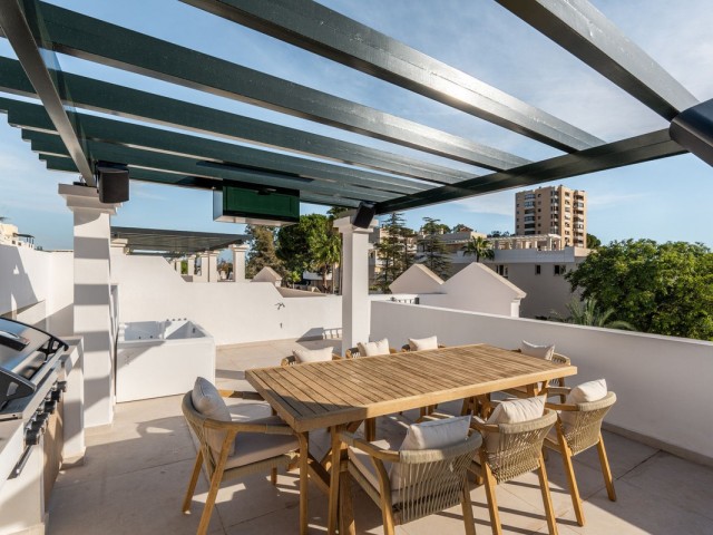 3 Bedrooms Apartment in Nueva Andalucía