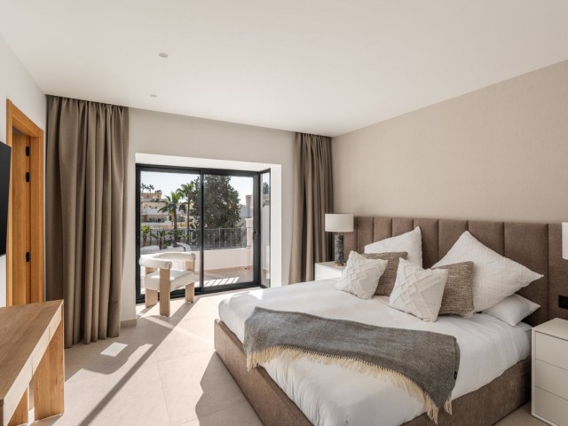 3 Bedrooms Apartment in Nueva Andalucía