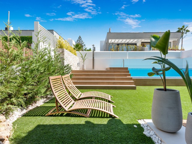 5 Makuuhuoneen Rivitalo Puerto Banús
