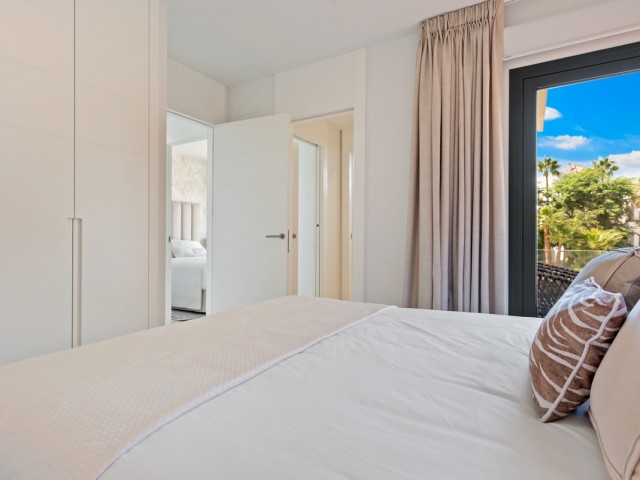 5 Makuuhuoneen Rivitalo Puerto Banús