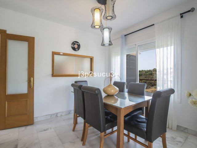 Villa con 3 Dormitorios  en Estepona