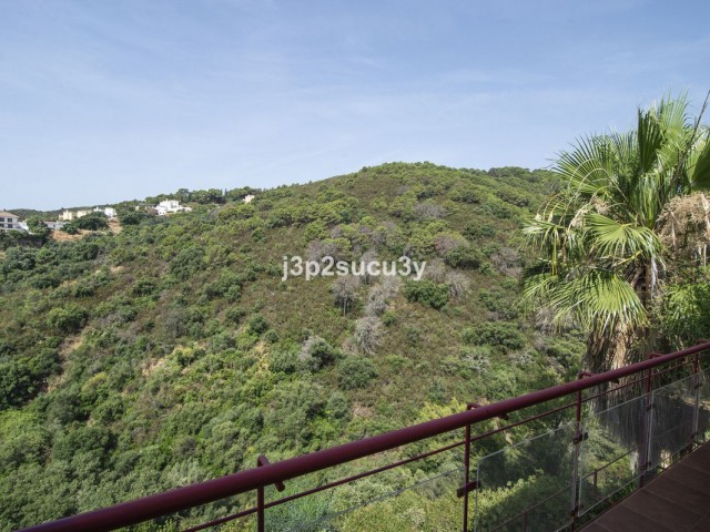 Villa con 3 Dormitorios  en Estepona