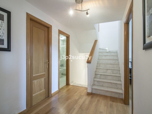 Villa con 3 Dormitorios  en Estepona