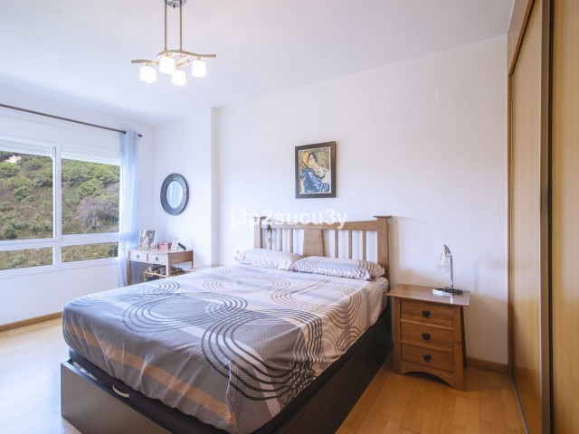 Villa con 3 Dormitorios  en Estepona