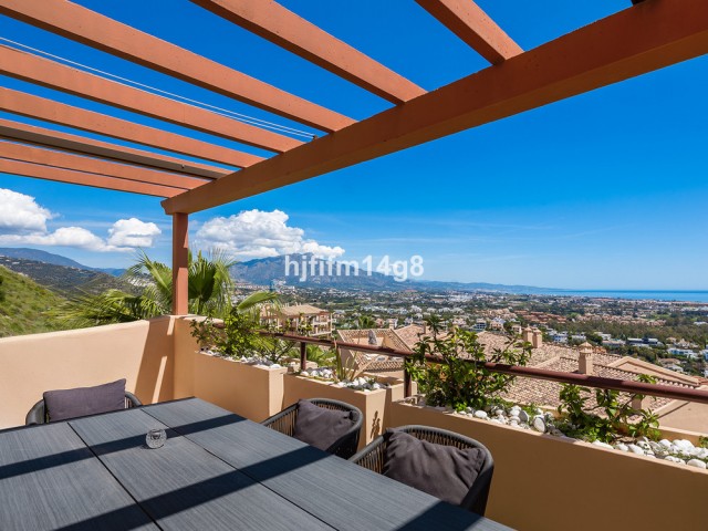 Penthouse avec 3 Chambres  à Benahavís