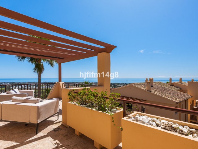 Penthouse avec 3 Chambres  à Benahavís