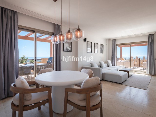 Penthouse avec 3 Chambres  à Benahavís