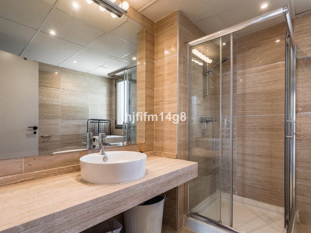 Penthouse avec 3 Chambres  à Benahavís