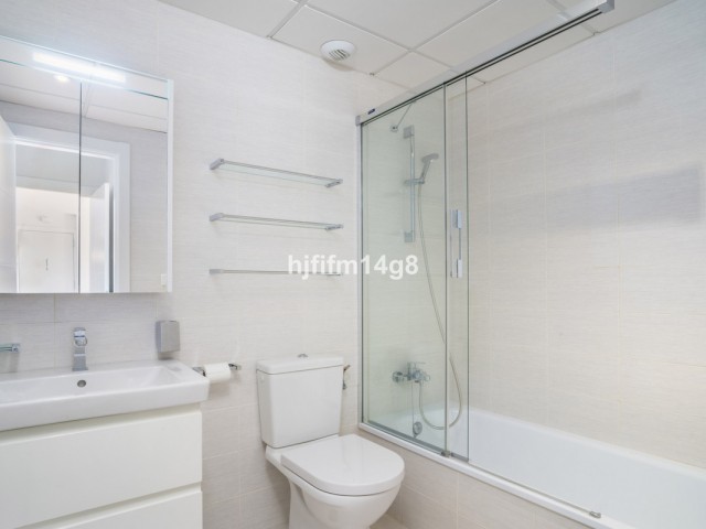 2 Bedrooms Apartment in Nueva Andalucía