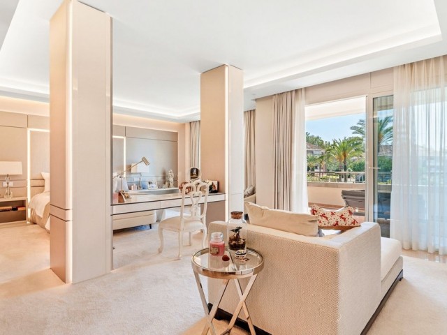 Apartamento con 4 Dormitorios  en The Golden Mile