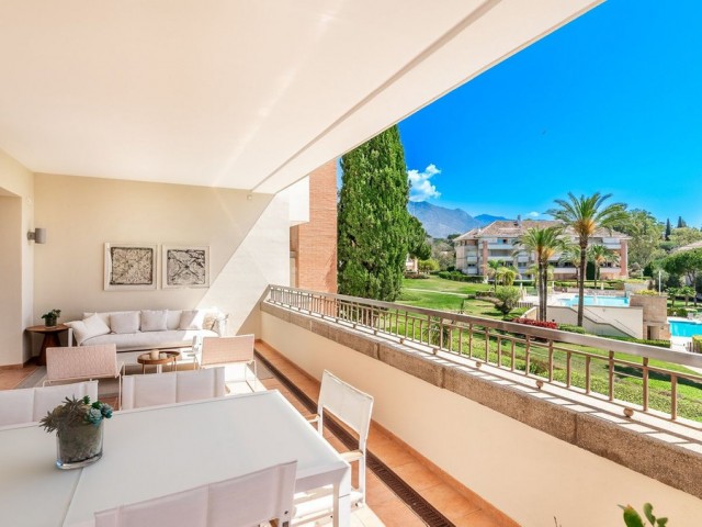 Apartamento con 4 Dormitorios  en The Golden Mile