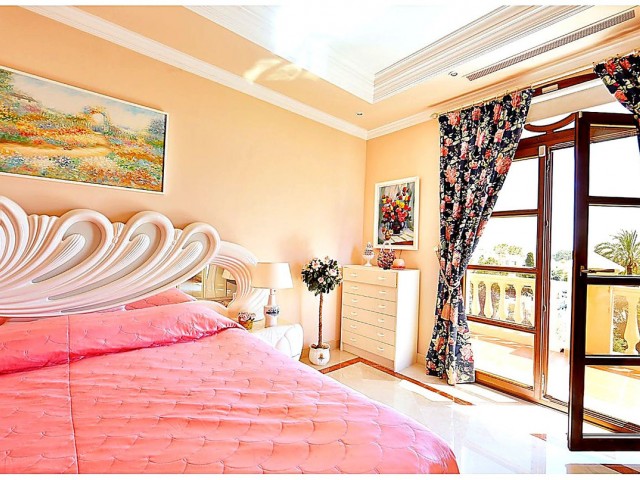 17 Bedrooms Villa in Nueva Andalucía