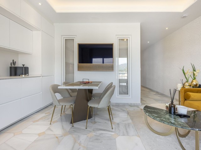 Ático con 2 Dormitorios  en Puerto Banús