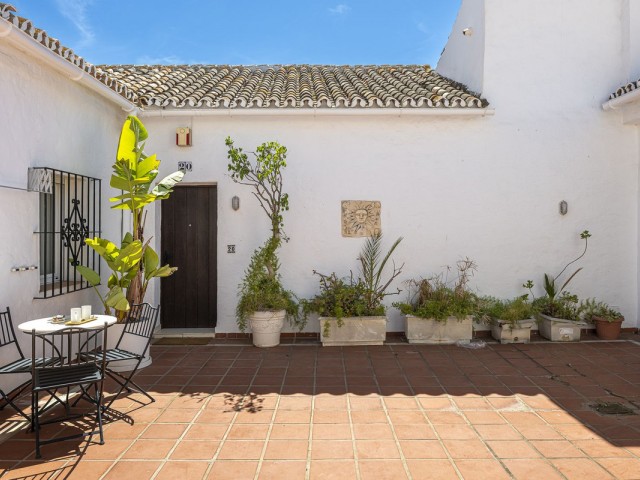 Ático con 2 Dormitorios  en Puerto Banús